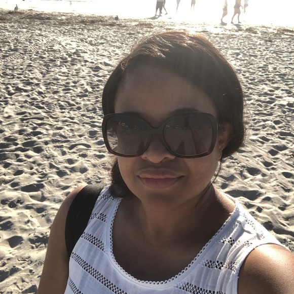 Meet your Posher, Kristen - Picture 1 of 1